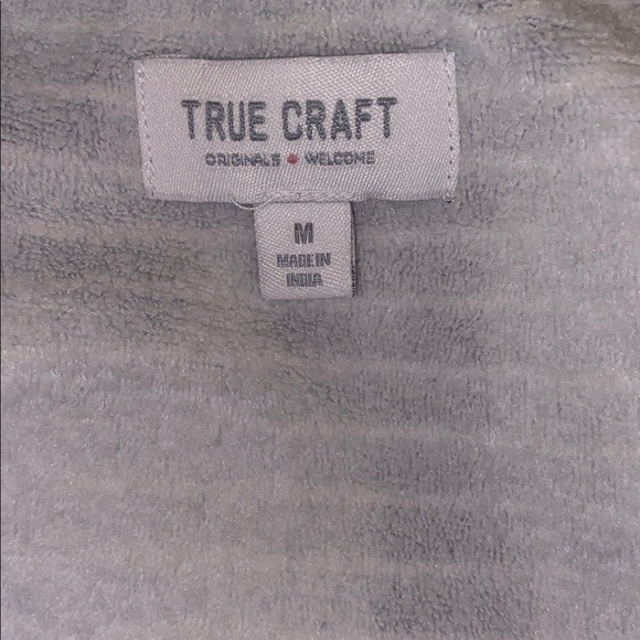 True Craft Women's Distressed Striped Sweatshirt in Gray and White Size Medium - Picture 5 of 5